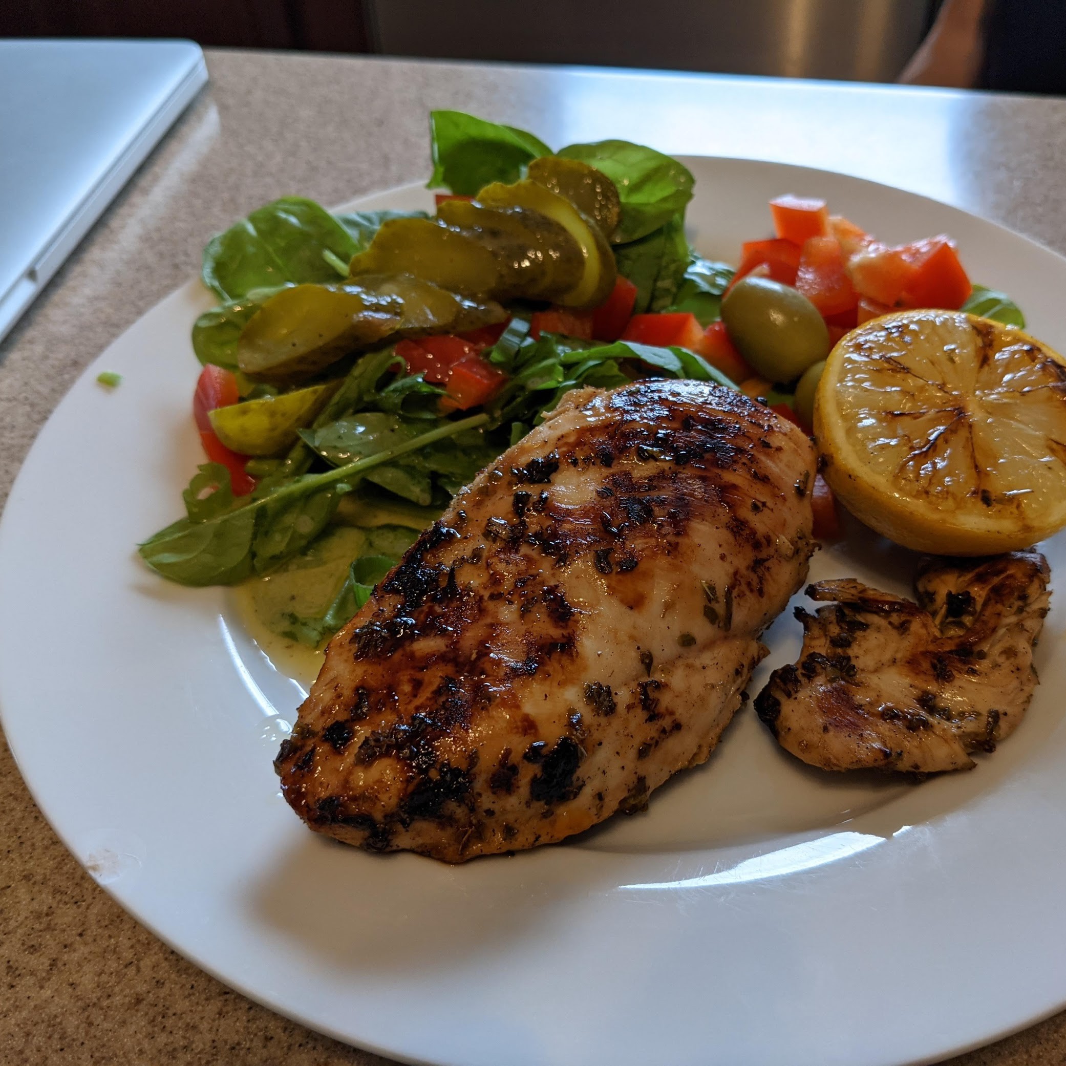 Poulet au citron et à l'ail