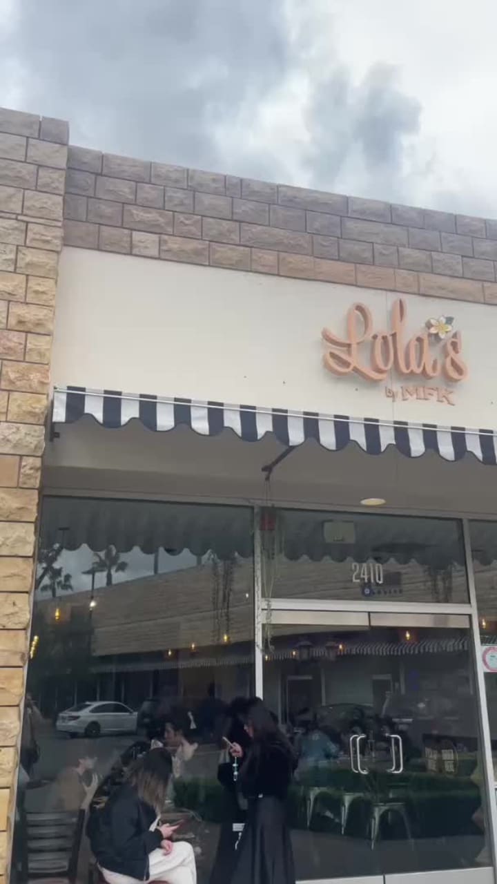 Review media