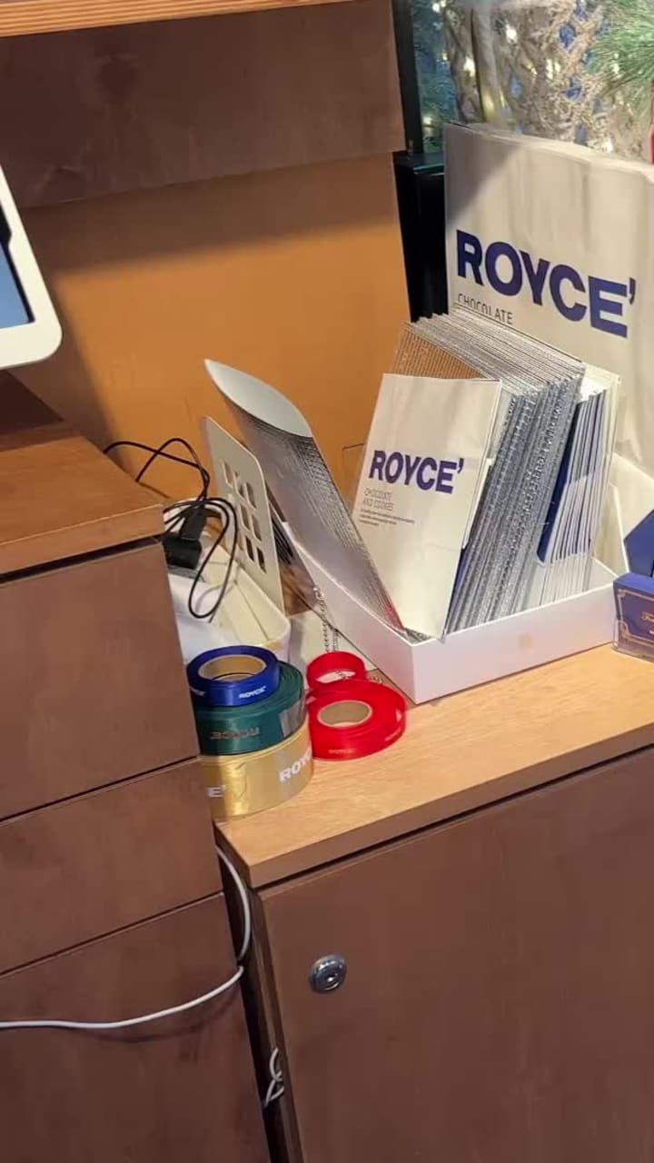 Review media