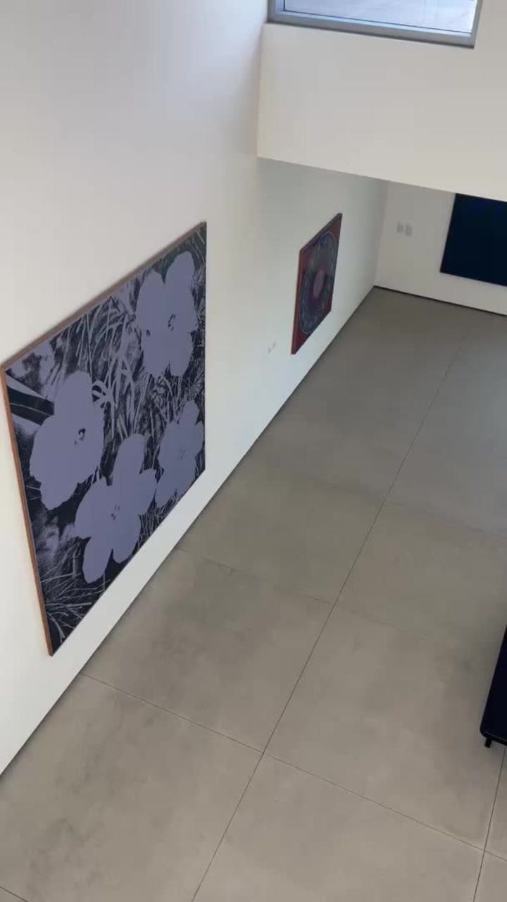 Review media