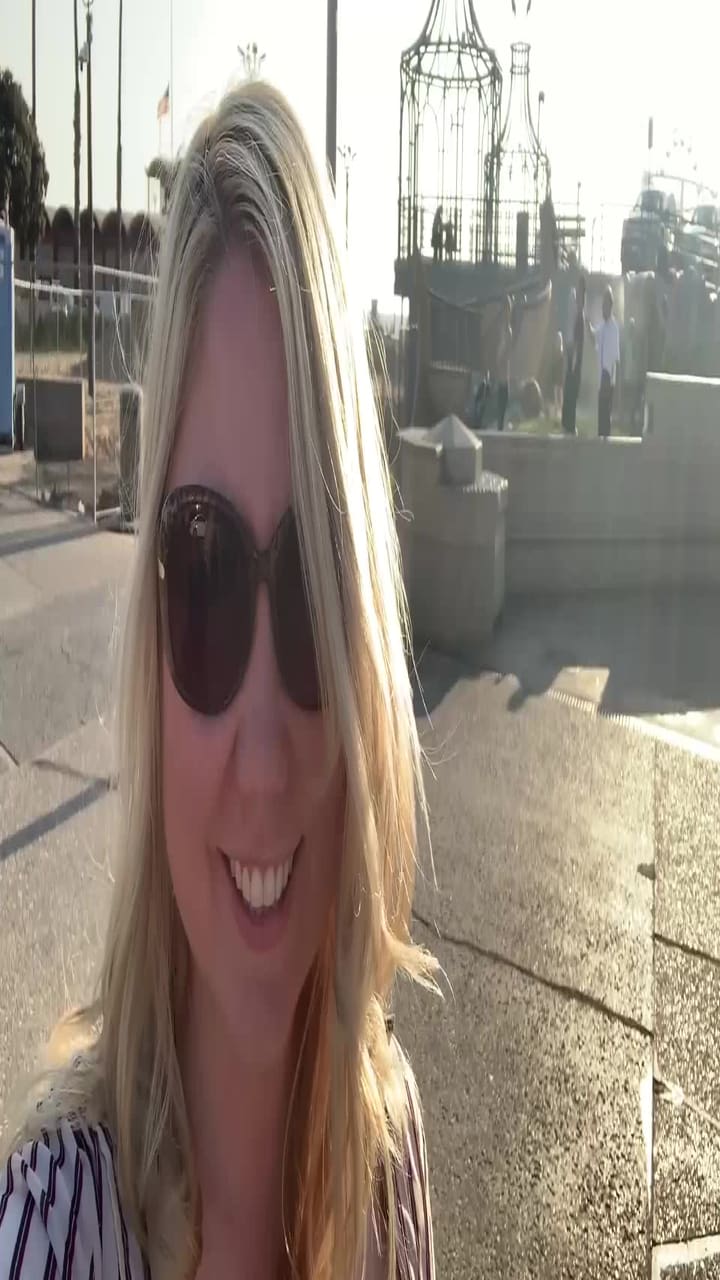 Review media