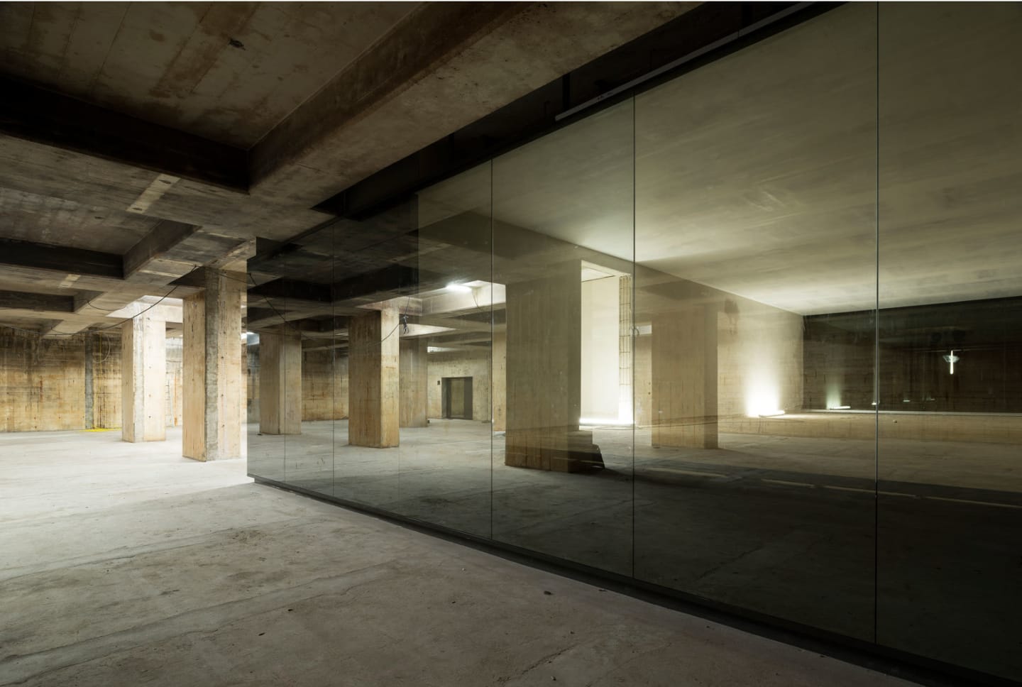 Photo of a mirrored wall in the Feuerle Collection. Photo by Gilbert McCarragher.