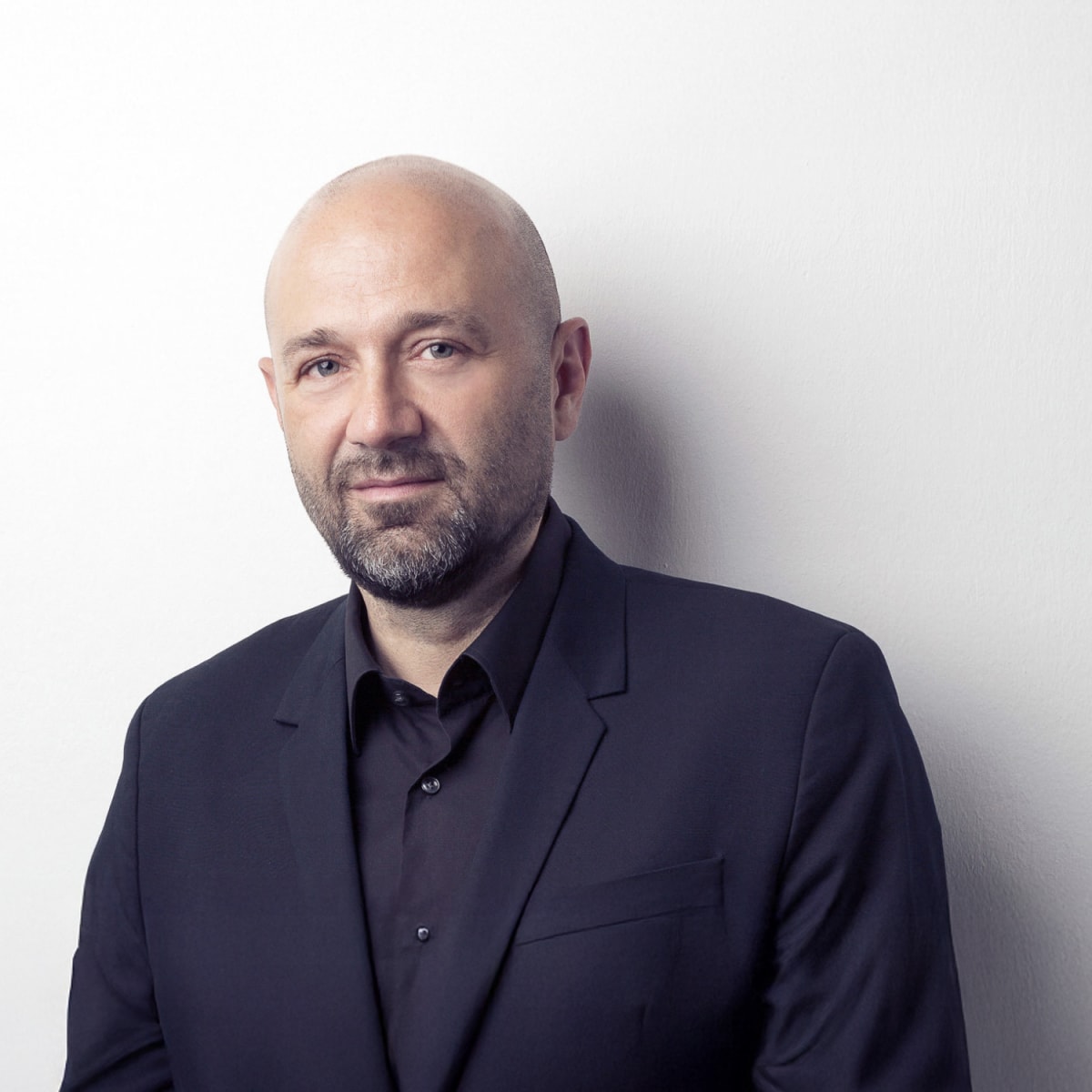 Porträt des deutschen Architekt Jürgen Mayer H. Fotografiert von Tom Wagner.