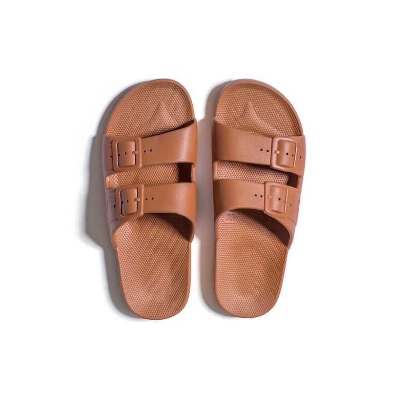 Freedom moses hotsell slippers kind