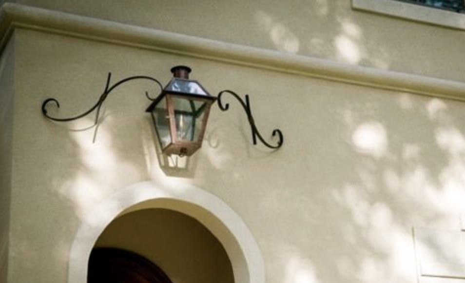 Old New Orleans Lantern – Wall Bracket