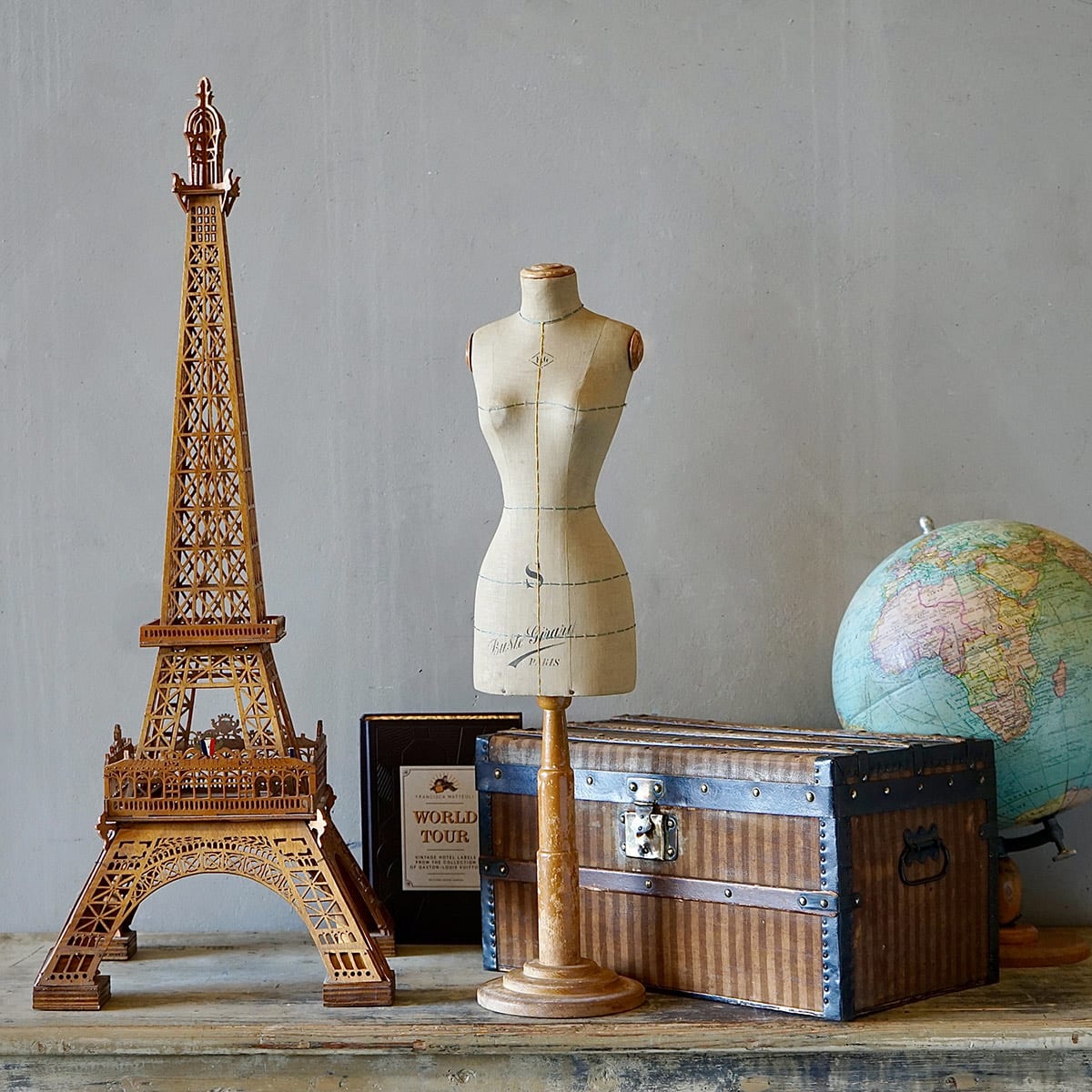 French antiques at the BARAN de BORDEAUX showroom