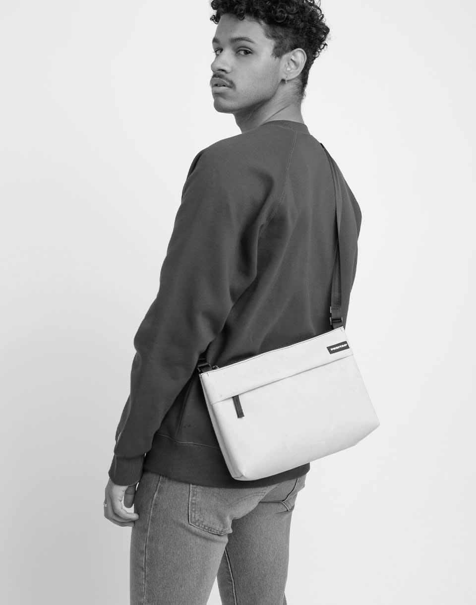 FREITAG Shoulderbag S F553 LOU ホワイト系URBANRESEARCH - ショルダーバッグ