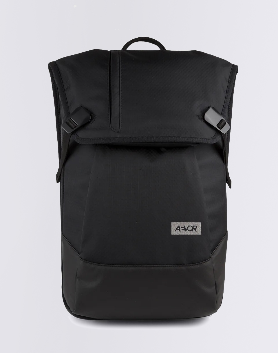 Aevor batoh Daypack Proof Black 18 L - Černá