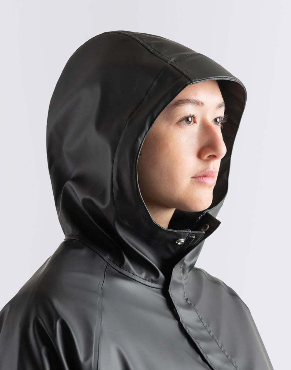 Herschel Supply Classic Rain Jacket Women's Black M