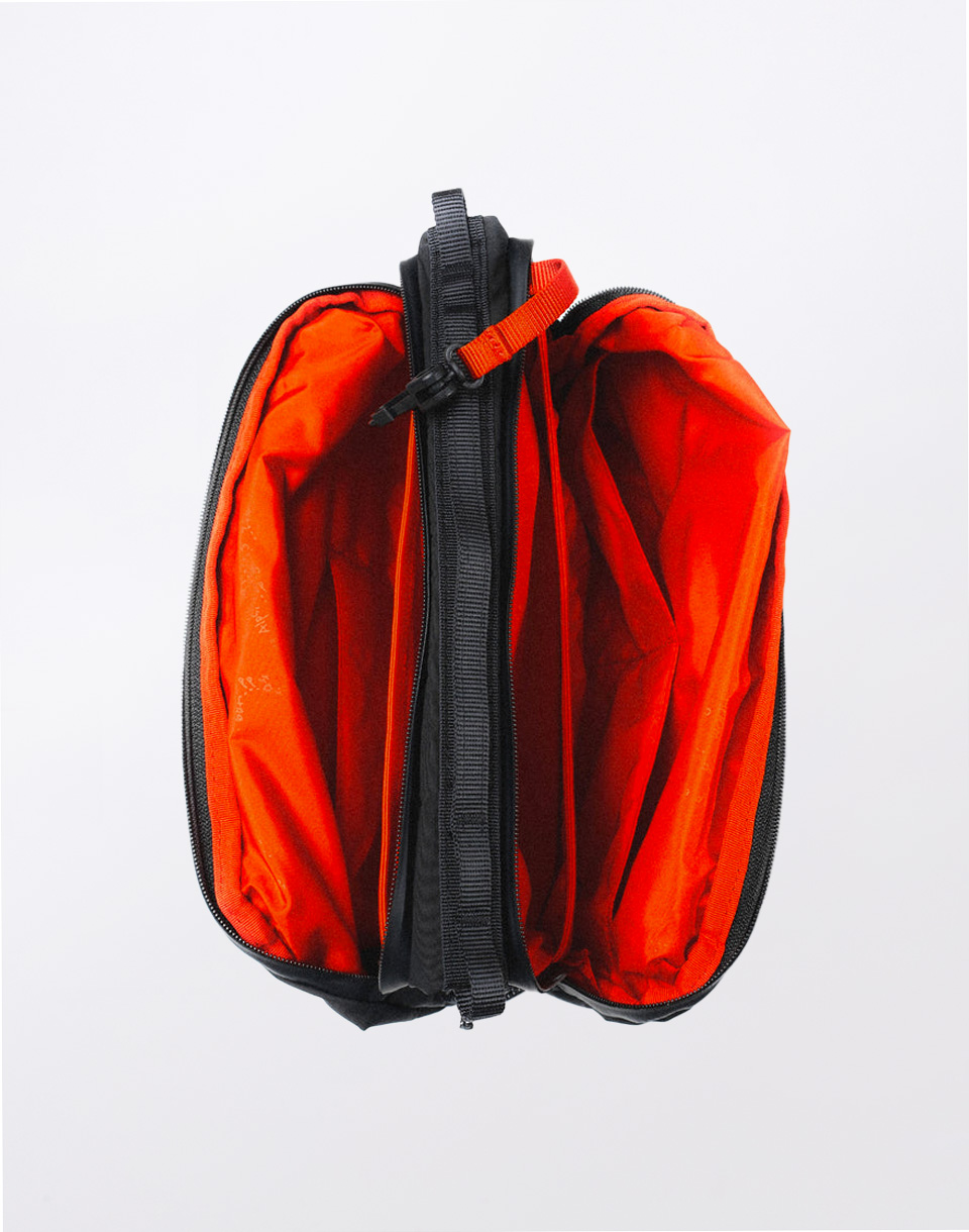 Topologie Bottle Sacoche Large Black Tech Sateen