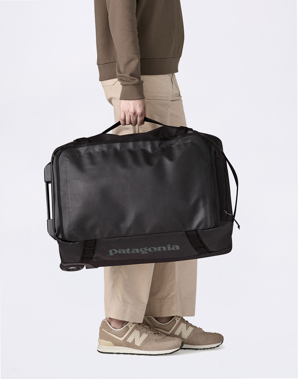 Patagonia Black Hole Wheeled Duffel 40L Black w/Black