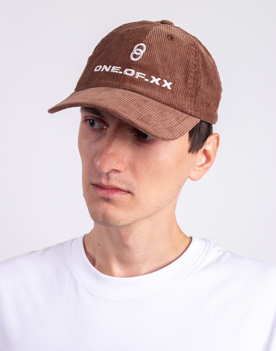 ONE OF XX Cap 4 brown courduroy