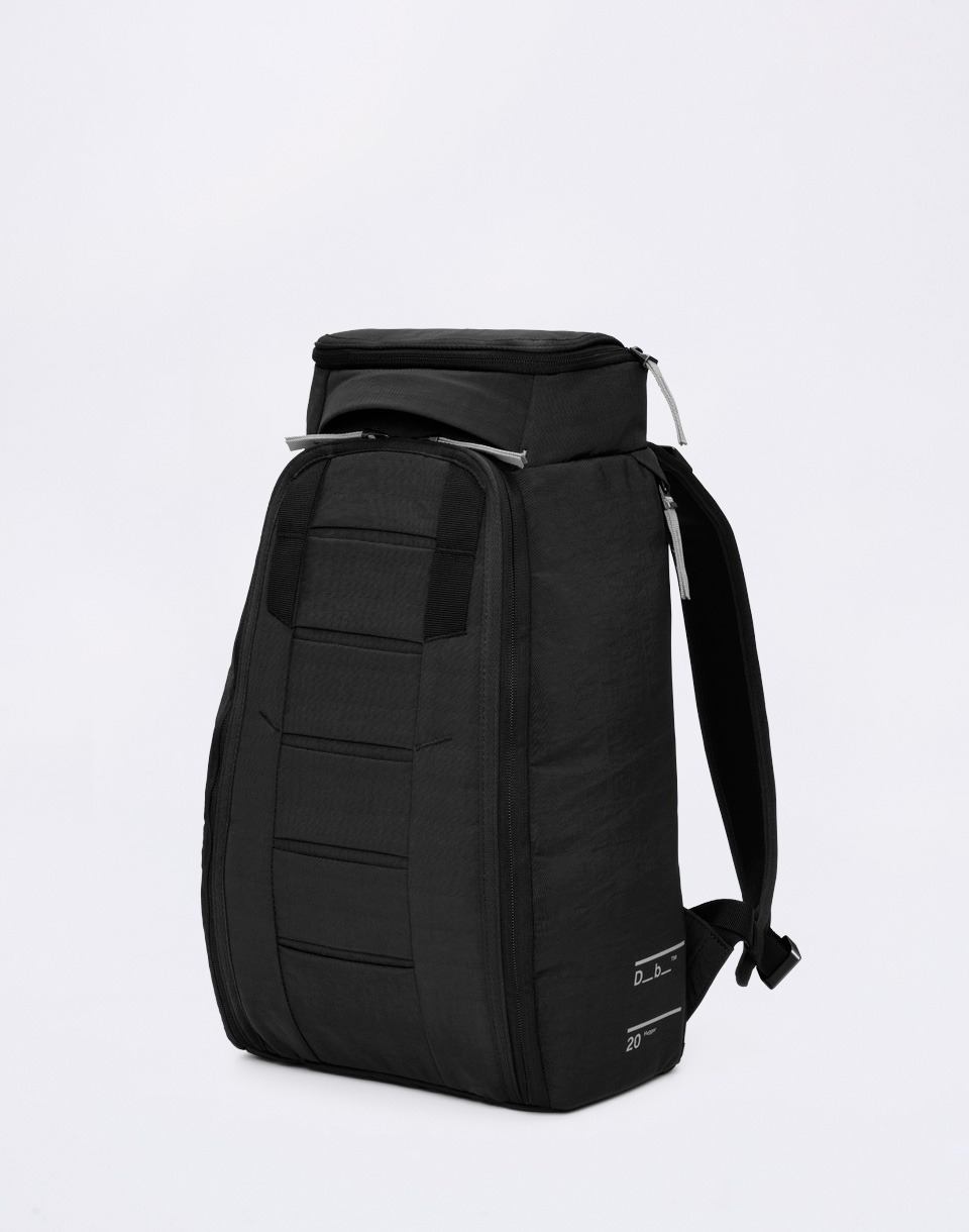Batoh Db Hugger Backpack 20L Charcoal Grey