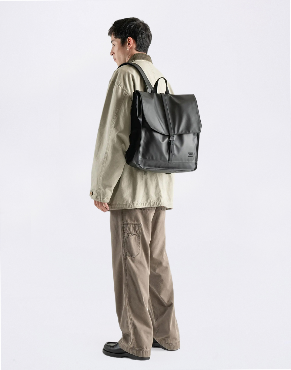 Herschel Supply City Black