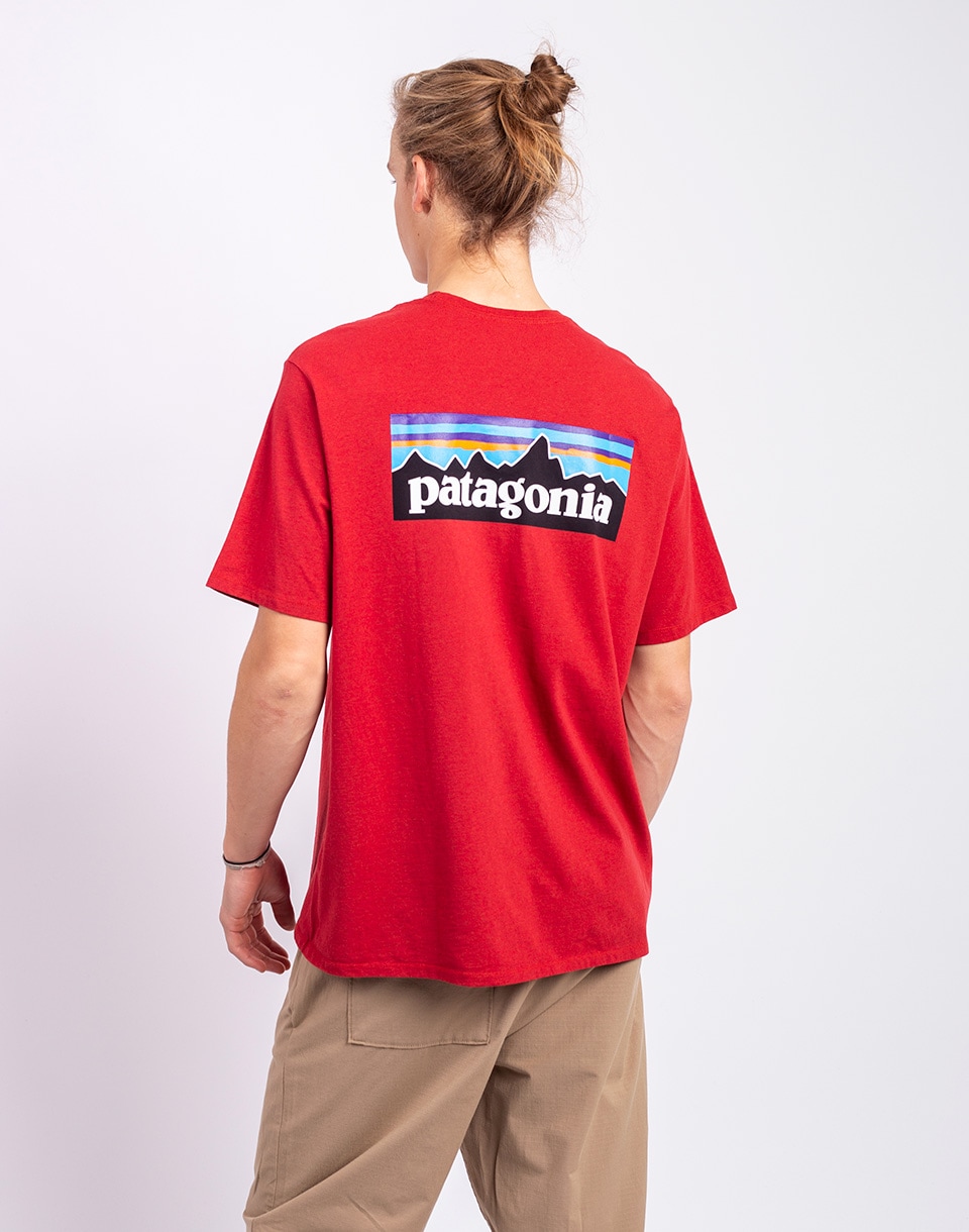 Patagonia M's P-6 Logo Responsibili-Tee Amanita Red S