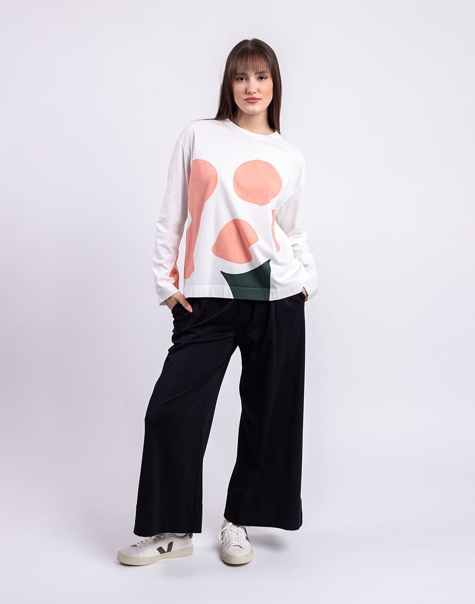 Thinking MU Flower Contrast Emily Tee WHITE S