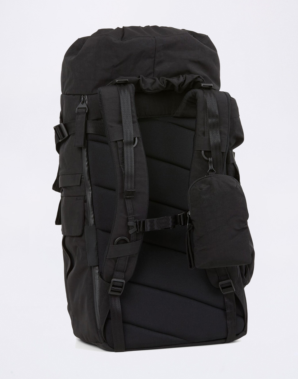 pinqponq Blok Large Crinkle Black