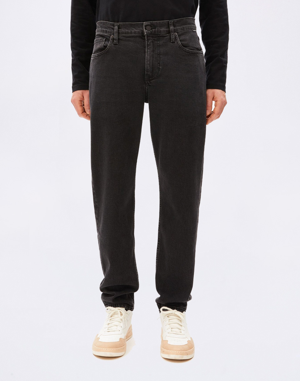 Armedangels Aarjo Tarpa Tapered Recycled 2438 black washed authentic W30/L32