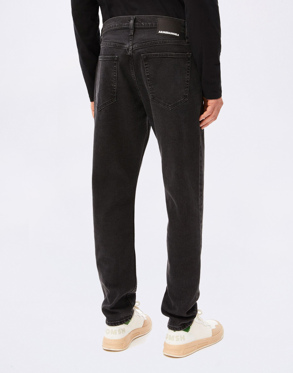 Armedangels Aarjo Tarpa Tapered Recycled 2438 black washed authentic W30/L32