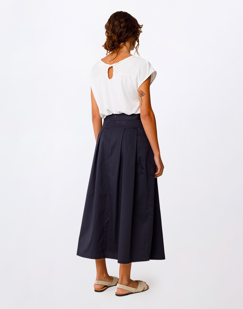 SKFK Irama Skirt S260B9 NAVY 36