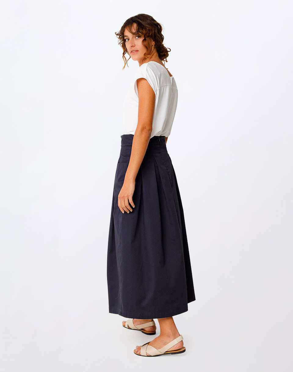 SKFK Irama Skirt S260B9 NAVY 36