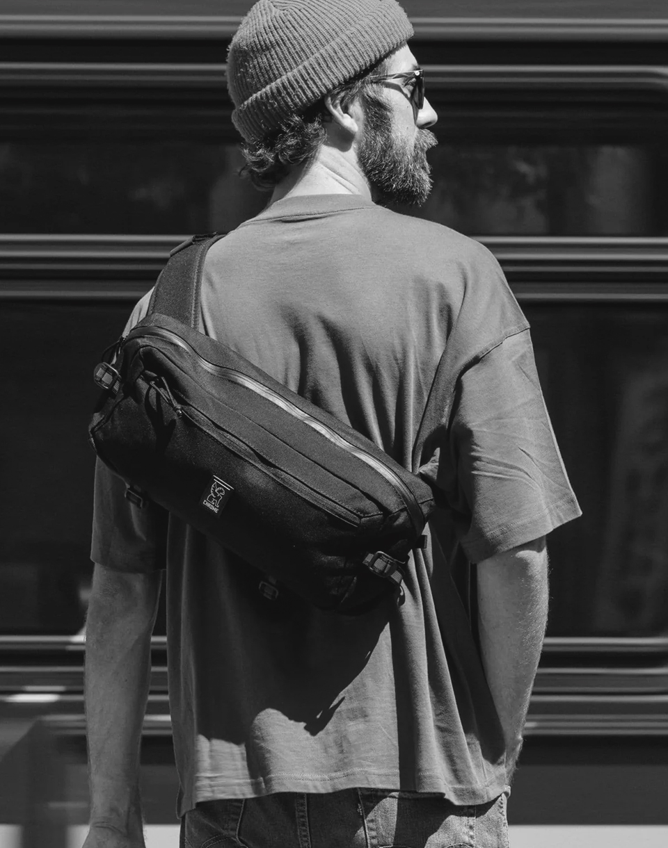 Chrome Industries Kadet Black Canvas Leather