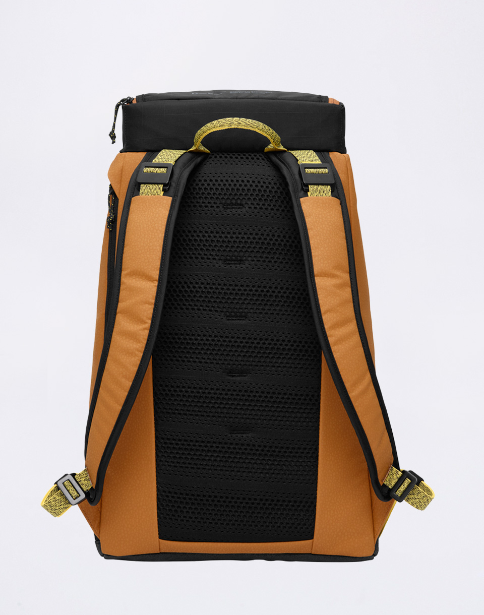 Db Hugger Backpack 30L Acorn Brown