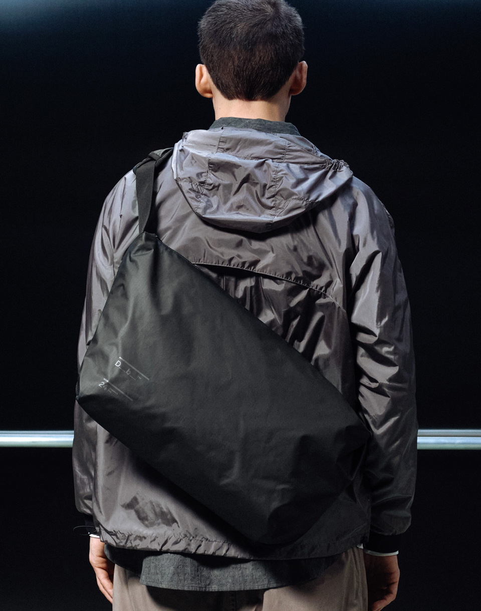 Db Ramverk Pro Sling Bag 24L Black out