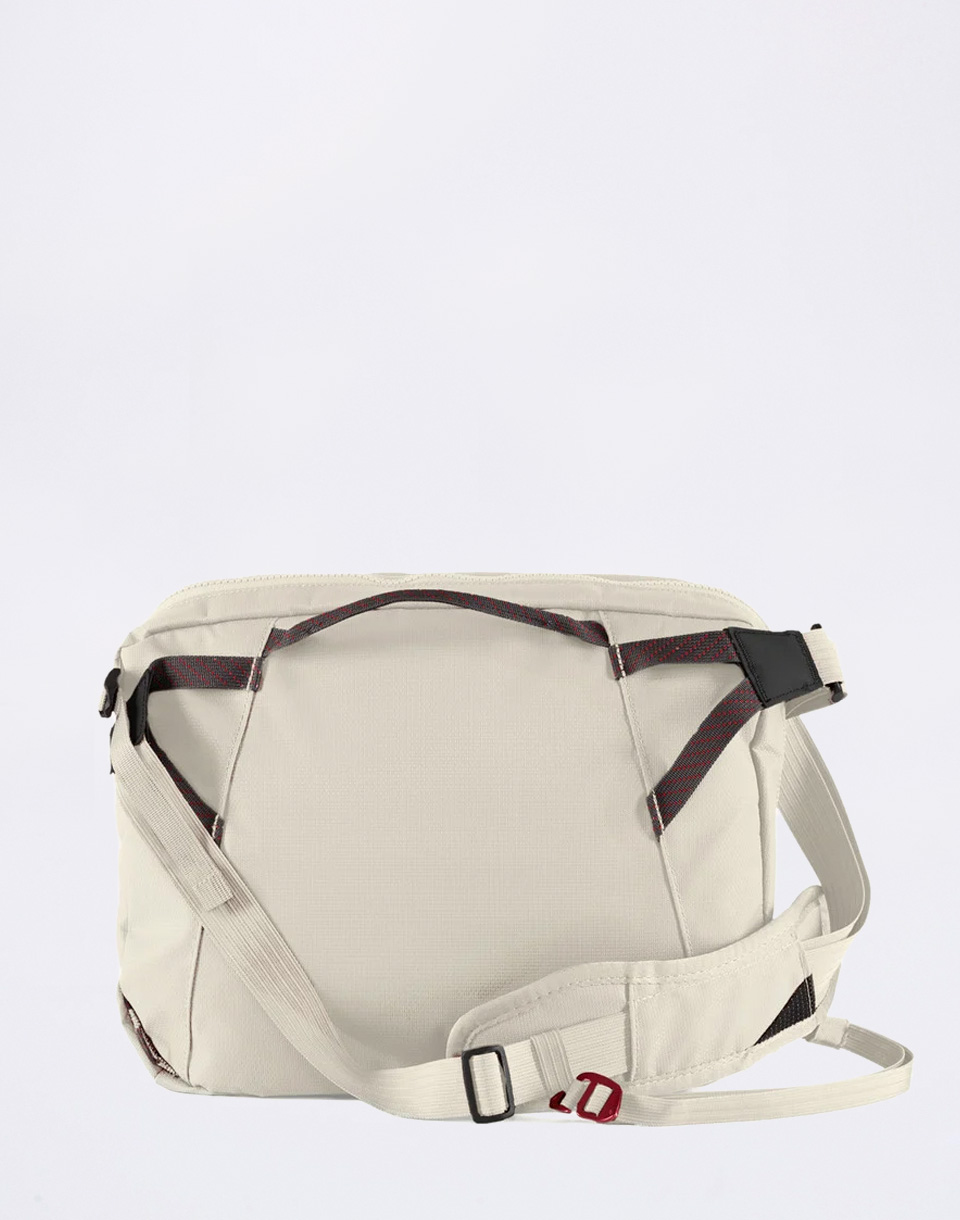 Klättermusen Gaut Messenger Bag 117 Silver Creme