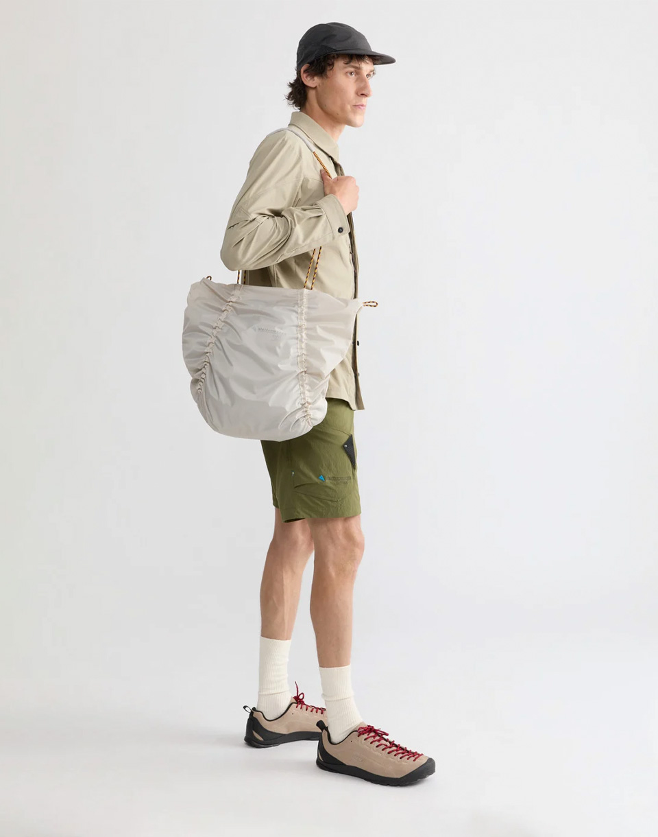 Klättermusen Gebo Bag 23L 883 Putty Grey