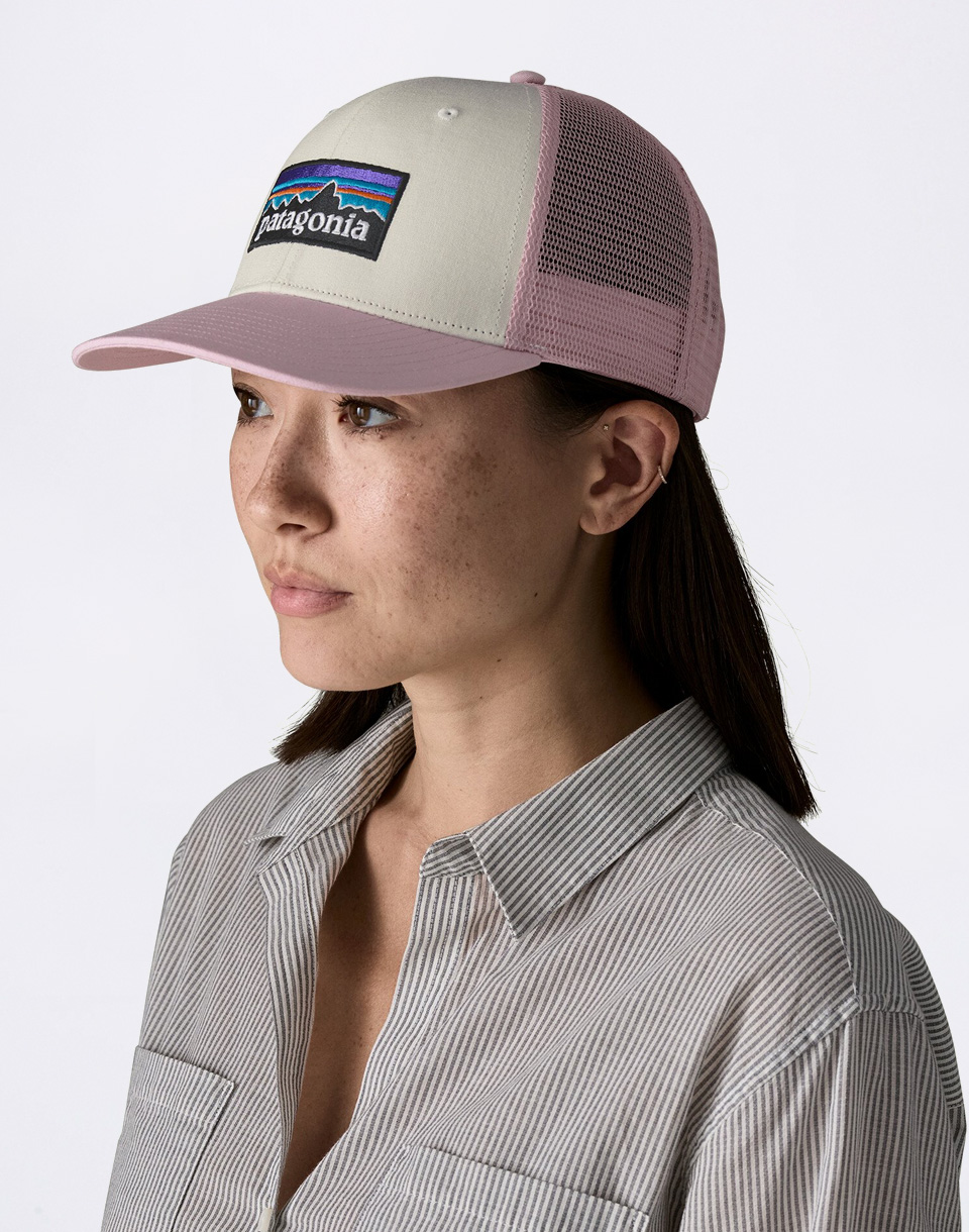 Patagonia P-6 Logo Trucker Hat White w/Quiet Violet