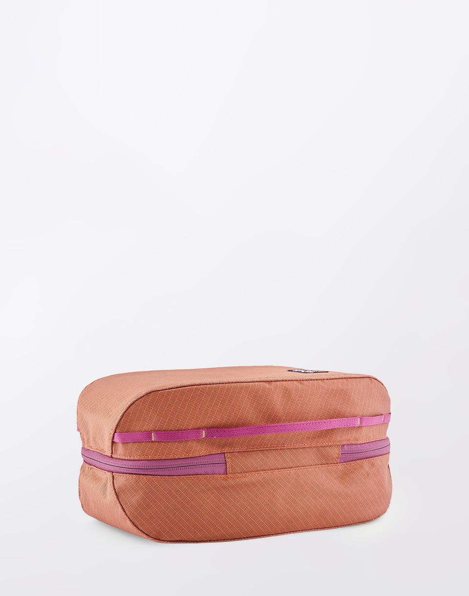Patagonia Black Hole Cube 6L Peach Sherbet