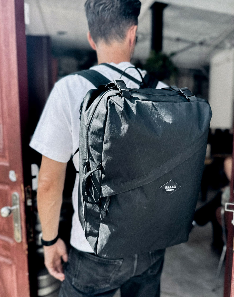 Braasi Industry CabinCarry Black