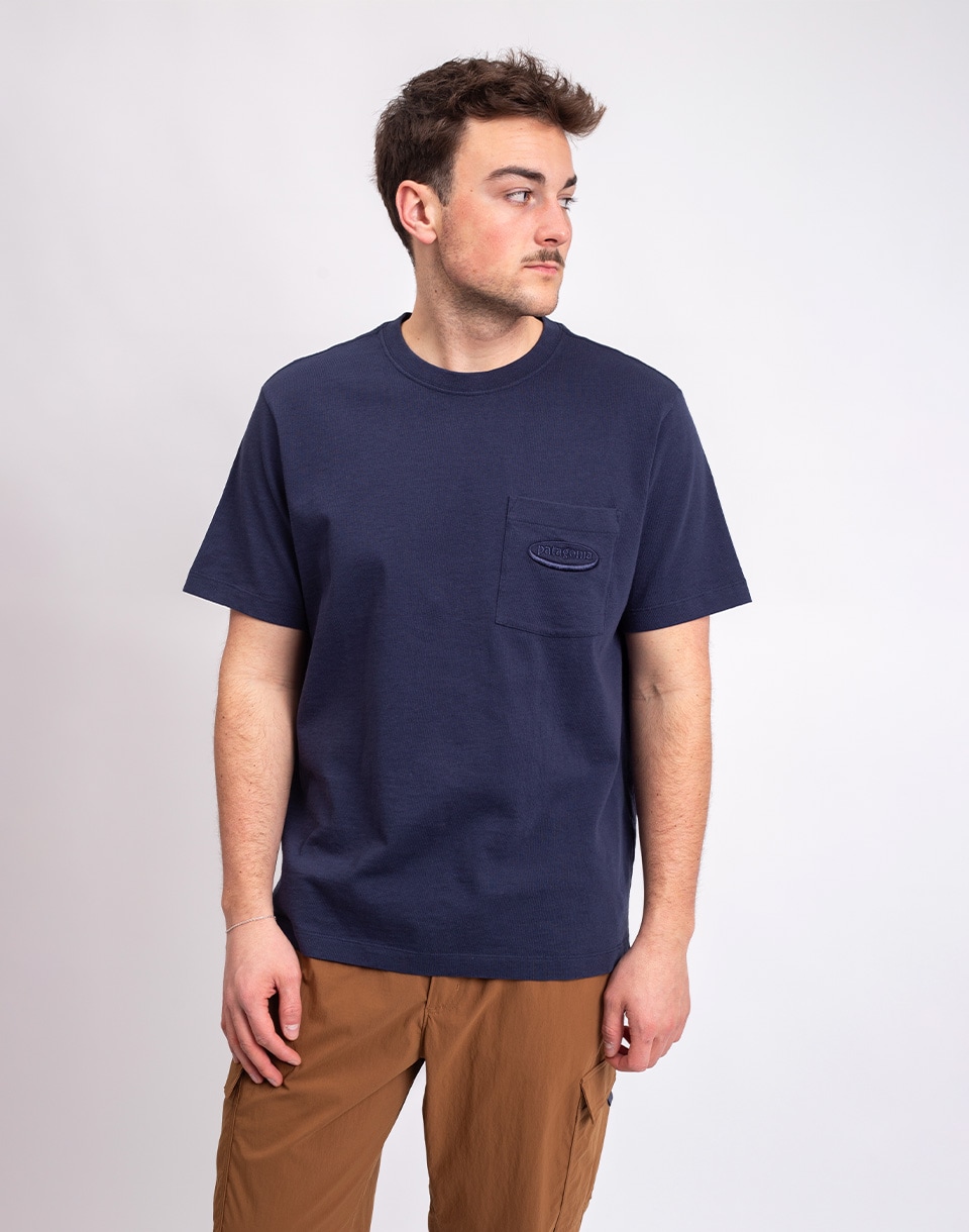 Patagonia M's MW '95 Oval Logo Pocket Tee New Navy M