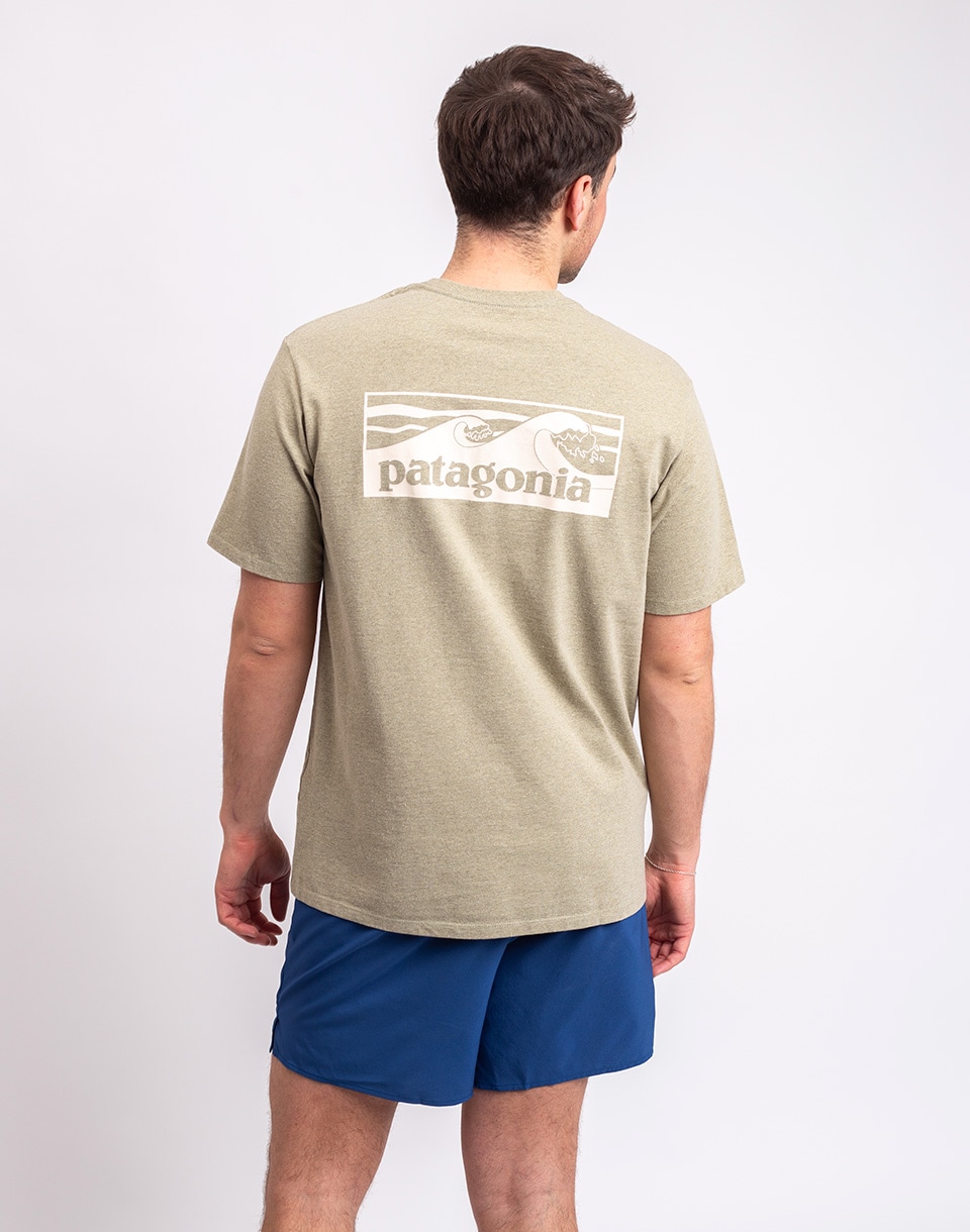 Patagonia M's Boardshort Logo Pocket Responsibili-Tee® Gumtree Green S