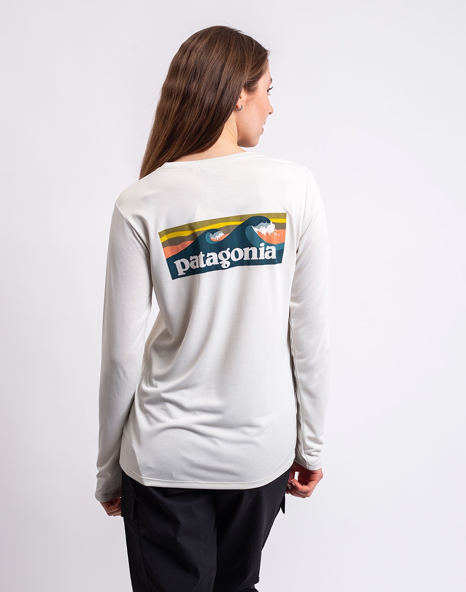 Patagonia W's L/S Capilene® Cool Daily Shirt - Boardshort Logo Dyno White S