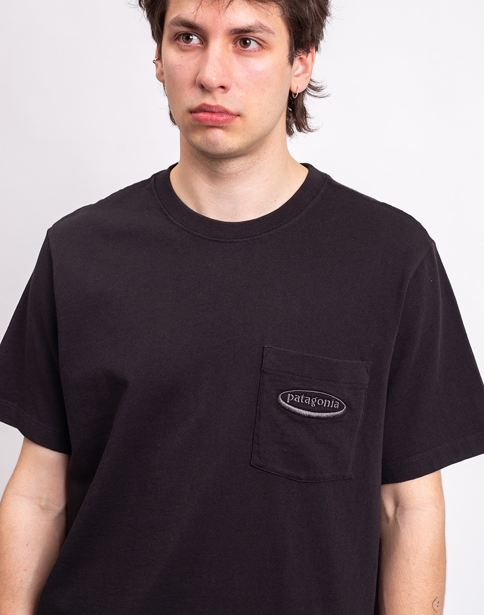 Patagonia M's MW '95 Oval Logo Pocket Tee Black M