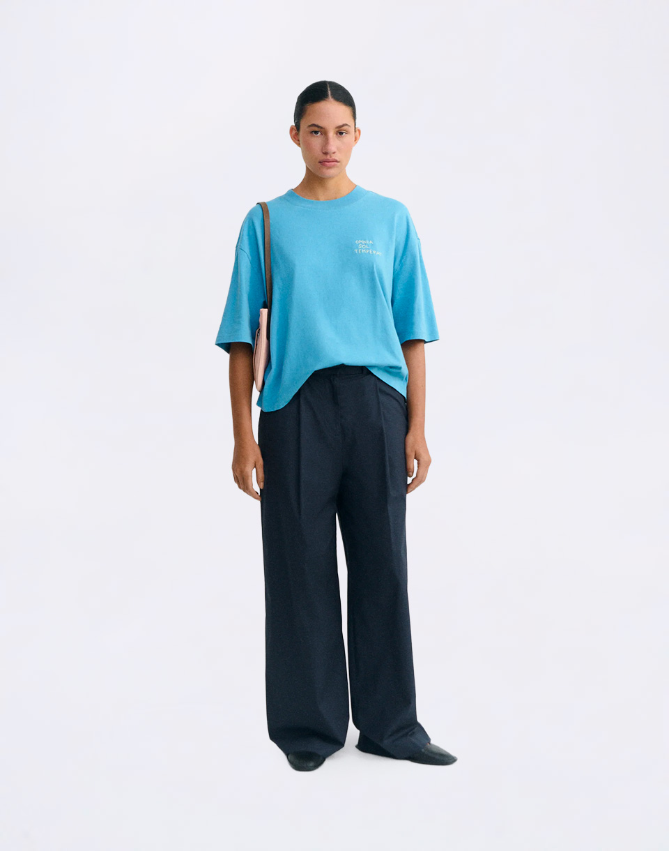 Thinking MU Omnia Sol Dark Dusk Lena Tee BLUE M
