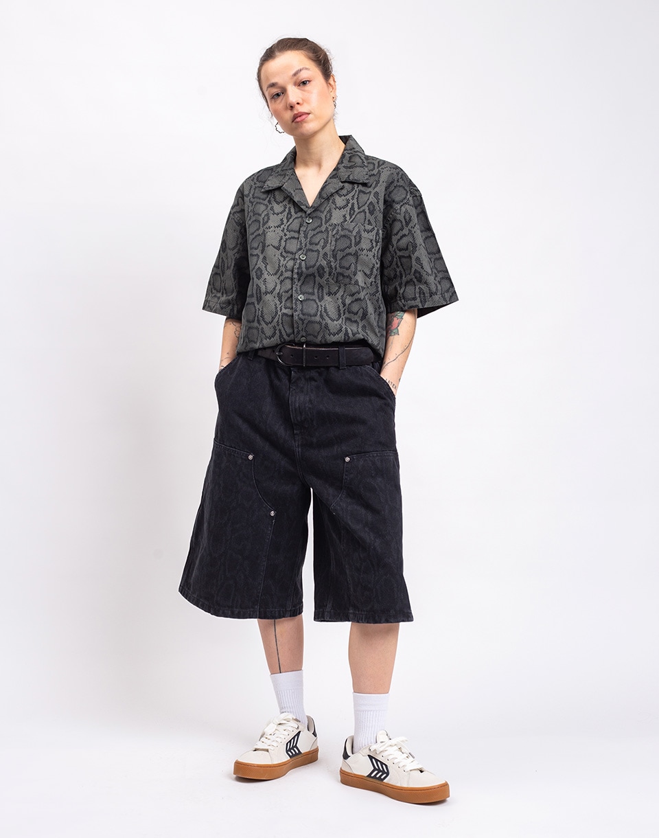 Carhartt WIP W' Snake Nixon Double Knee Short Snake Camo, Black heavy stone wash M