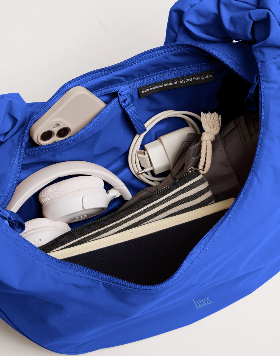Got Bag Moon Bag Ruffle Monochrome cobalt