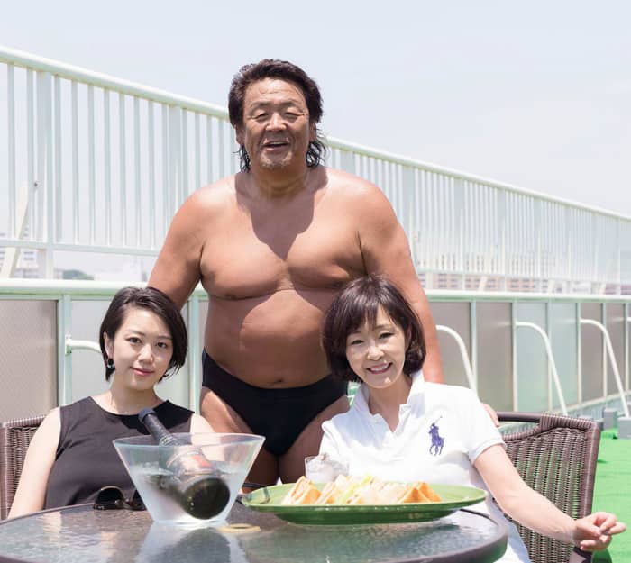 大特価 チラシ フォトギャラリー1枚目 伝説のレスラーが公開した希少な家族写真 文学・小説