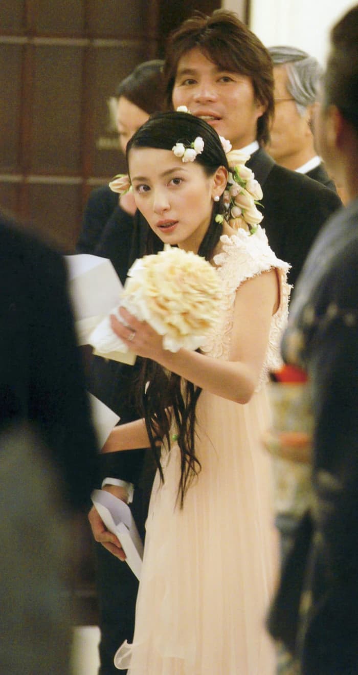 藤田 晋 妻