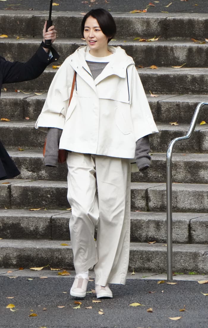 【長澤まさみさん着用✨】CELFORD 襟付きポンチセットアップ 38ベージュ 新品☆CELFORD/セルフォード 襟付きポンチセットアップ 長澤まさみ着用