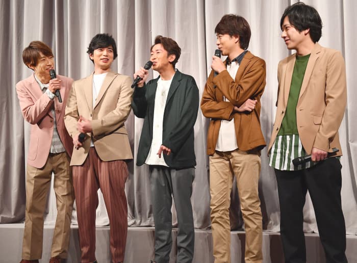 フォトギャラリー1枚目 大野智の活動休止、二宮和也と“確執