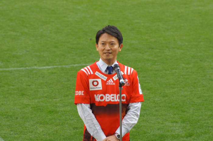 フォトギャラリー1枚目 内部告発で右往左往…県知事の「おねだり