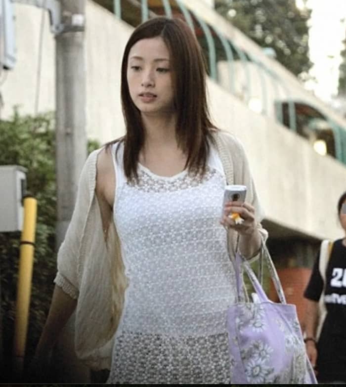 フォトギャラリー9枚目 結婚数日前に見せた最高の笑顔、チャイナドレス