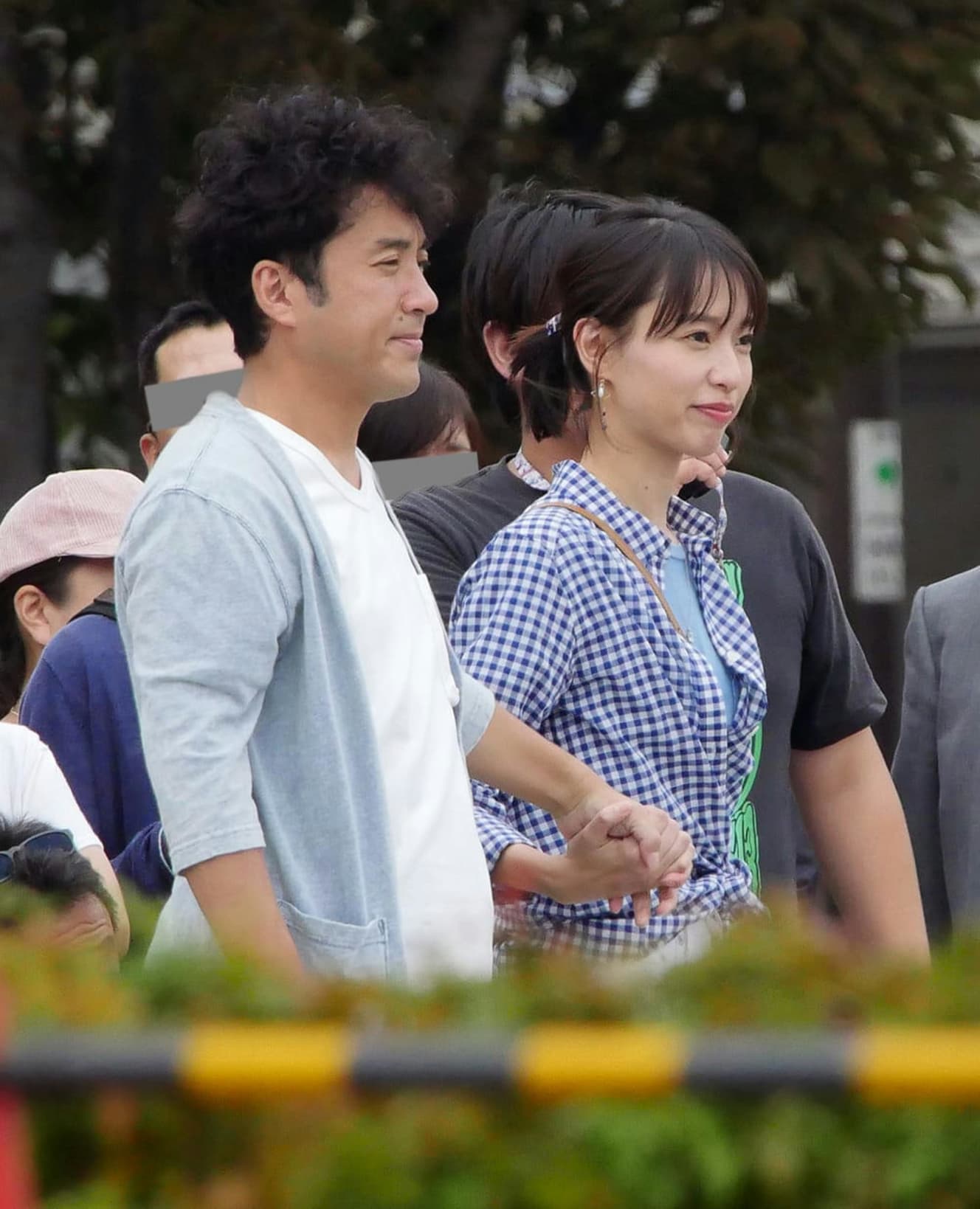 『大恋愛〜僕を忘れる君と』(TBS系)のデートシーンをロケ中のムロツヨシと戸田恵梨香