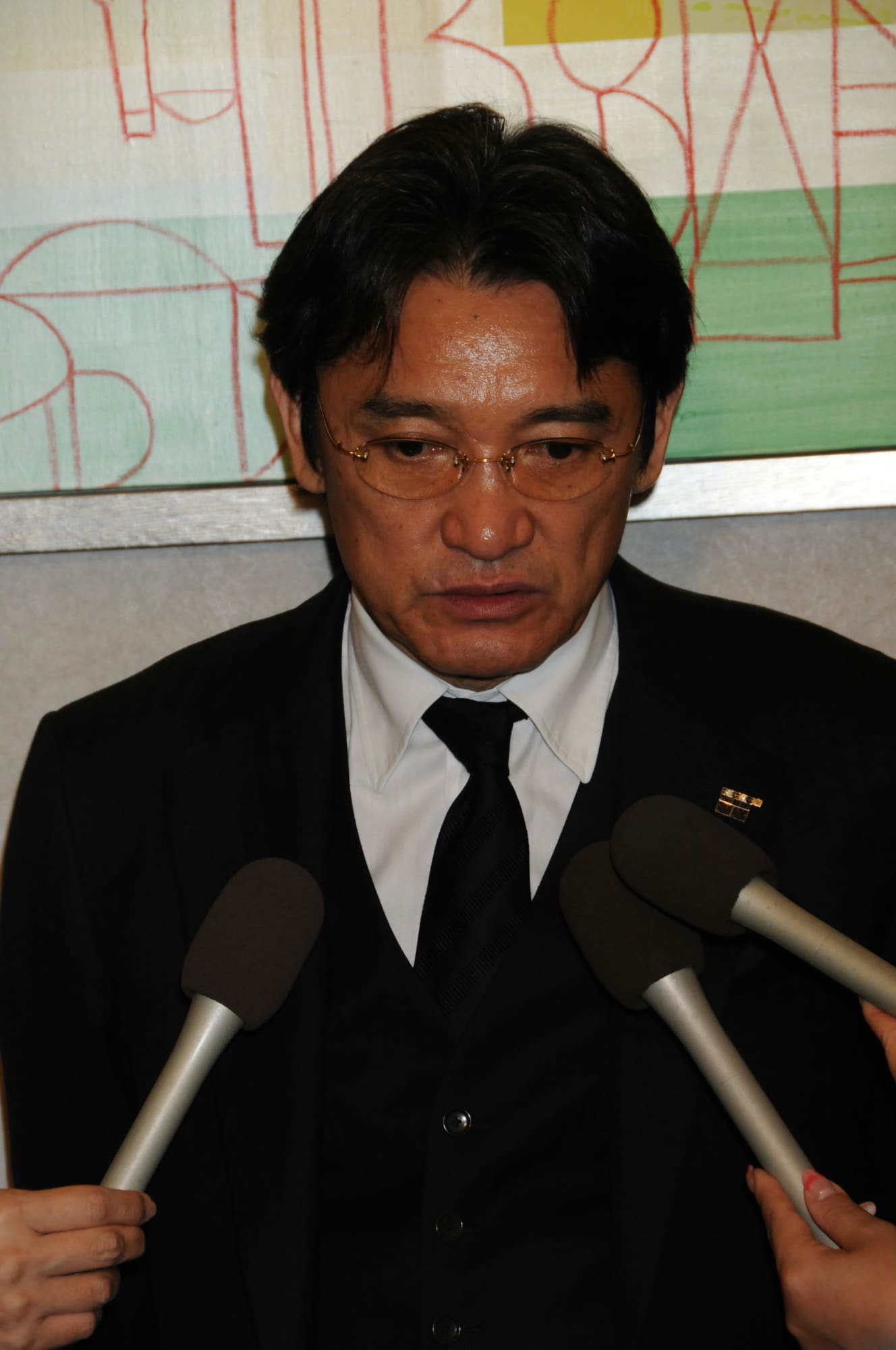 2010年に開かれた梨元勝氏のお別れの会にて弔辞を述べた萩原健一