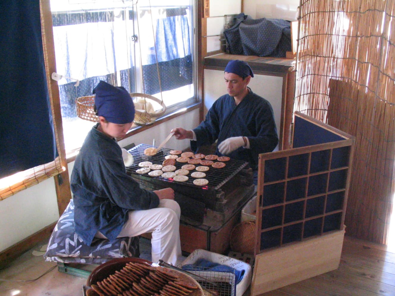 「柏屋米菓手焼本舗」