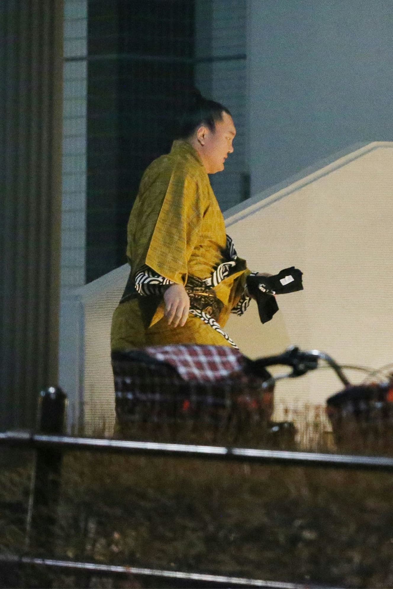 本誌未掲載カット 故障を理由に休場中の白鵬をキャッチ! あれ、元気そう……?